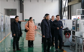 莊浪縣職業教育中心黨委書記王瑾楠一行來校考察交流